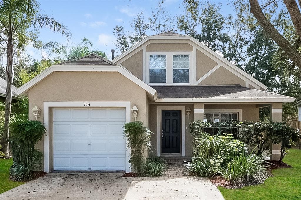 714 CAPE COD CIRCLE VALRICO, FL 33594