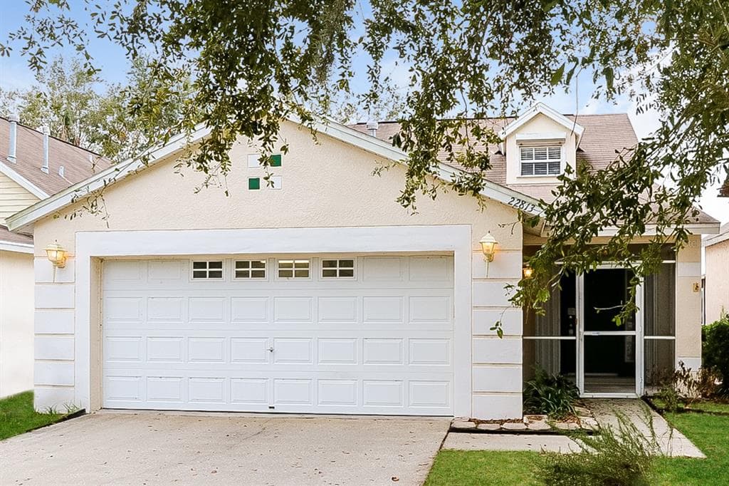 22813 SAINT THOMAS CIRCLE LUTZ, FL 33549