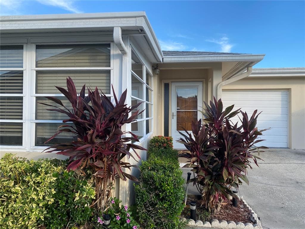 2735 SHERBROOKE LANE UNIT D PALM HARBOR, FL 34684