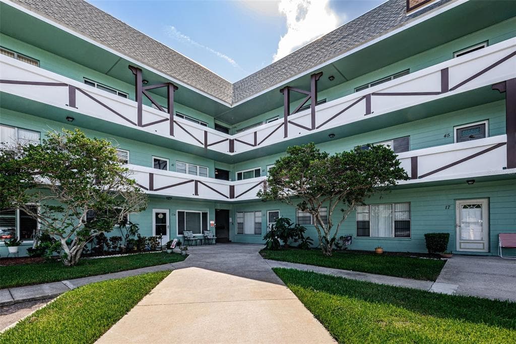 2043 DENMARK STREET UNIT 75 CLEARWATER, FL 33763