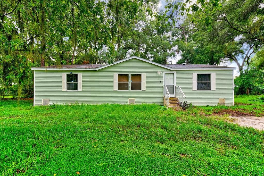 10605 MAGNOLIA DRIVE THONOTOSASSA, FL 33592