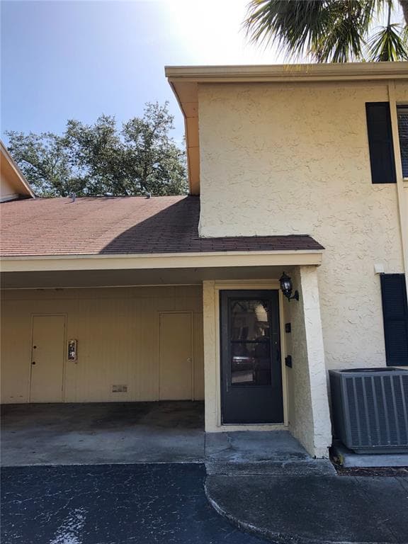 7613 PASA DOBLES COURT UNIT 7613 TAMPA, FL 33615