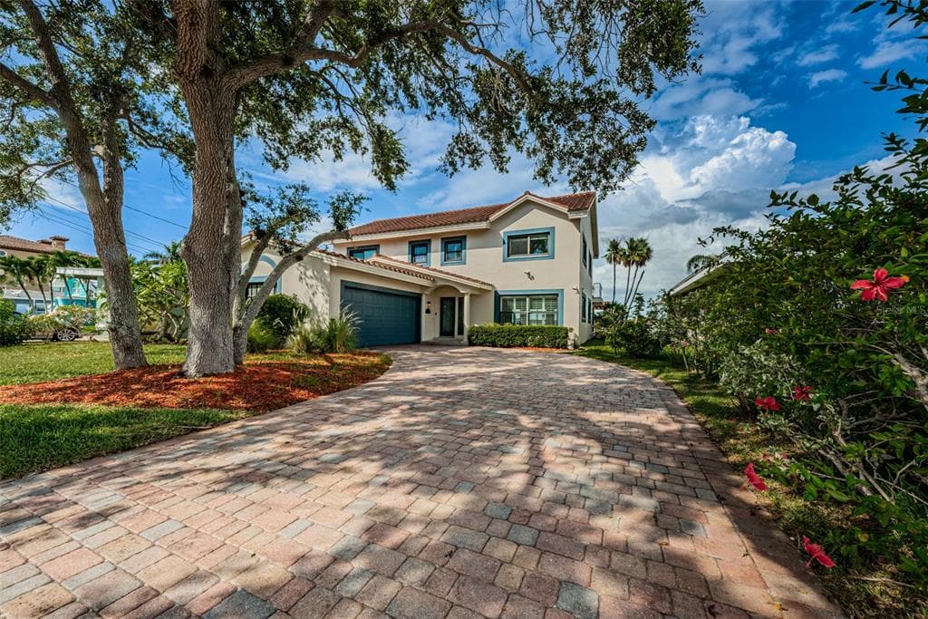 16107 6TH STREET E REDINGTON BEACH, FL 33708