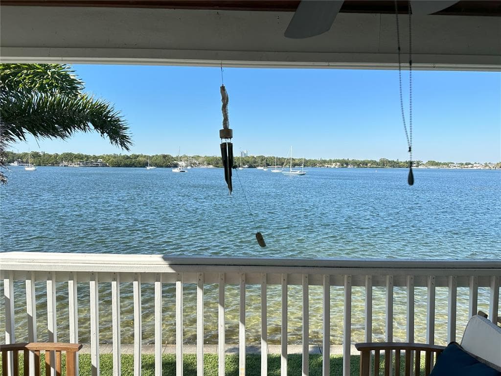 203 POMPANO DRIVE SE UNIT C ST PETERSBURG, FL 33705