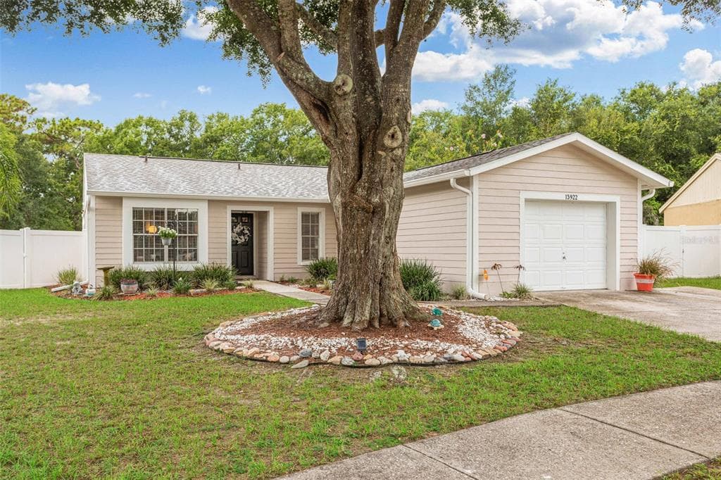 13922 HENSON CIRCLE TAMPA, FL 33625