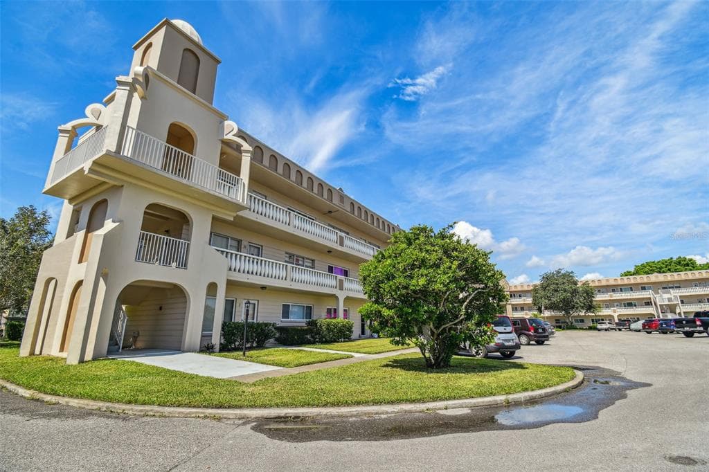2284 PHILIPPINE DRIVE UNIT 71 CLEARWATER, FL 33763