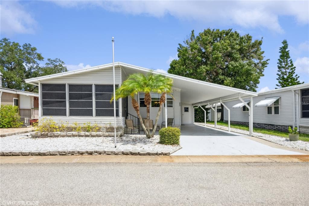 223 DOLPHIN DRIVE N OLDSMAR, FL 34677