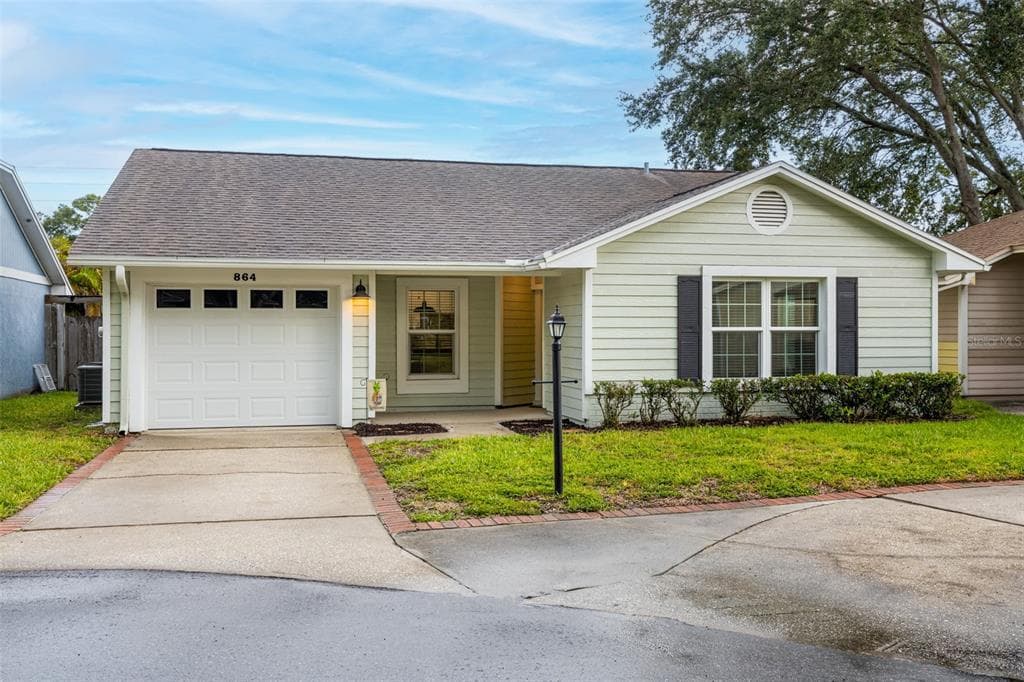 864 FRANKLIN CIRCLE PALM HARBOR, FL 34683