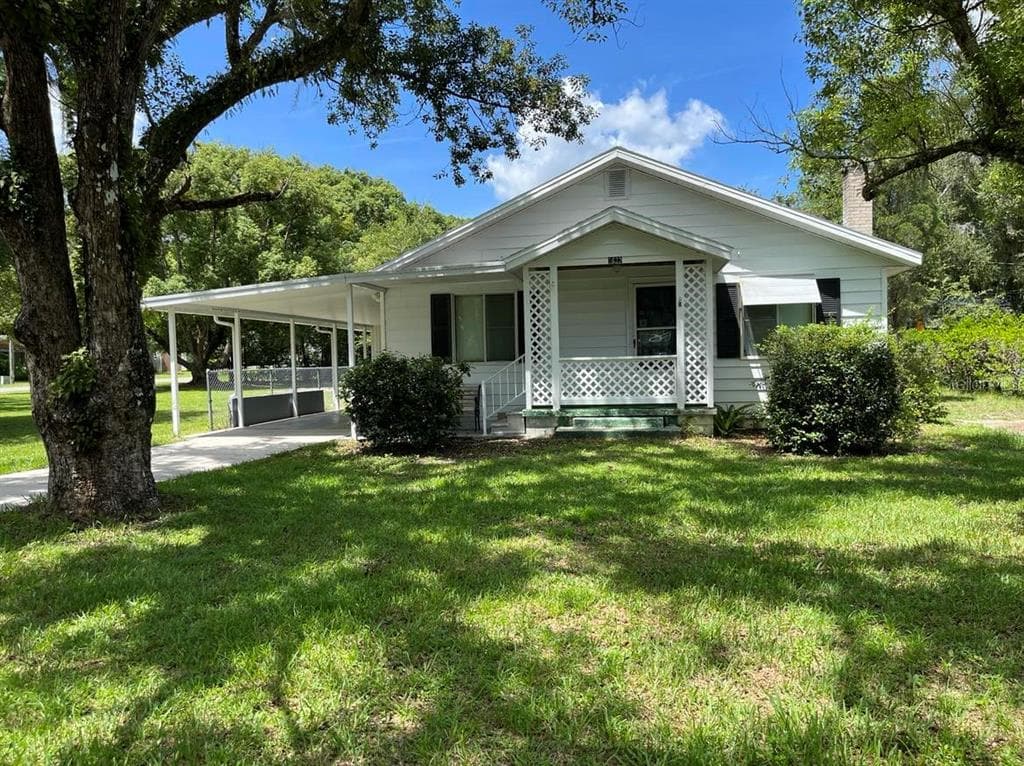 5623 13TH STREET ZEPHYRHILLS, FL 33542