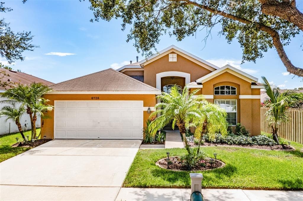 6728 CAMBRIDGE PARK DRIVE APOLLO BEACH, FL 33572