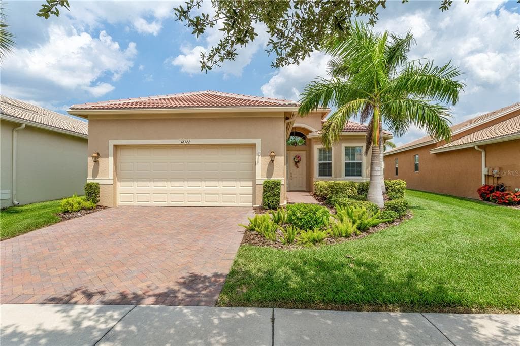 16122 CAPE CORAL DRIVE WIMAUMA, FL 33598