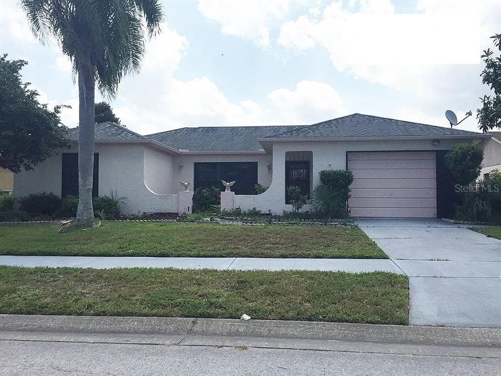 1236 PERSIMMON DRIVE HOLIDAY, FL 34691