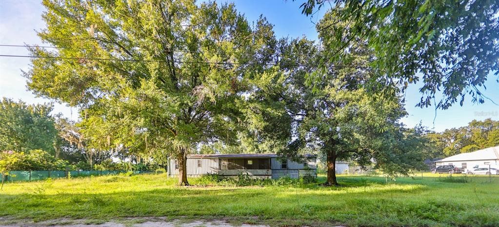 1137 VICTORIA LANE LAKELAND, FL 33809
