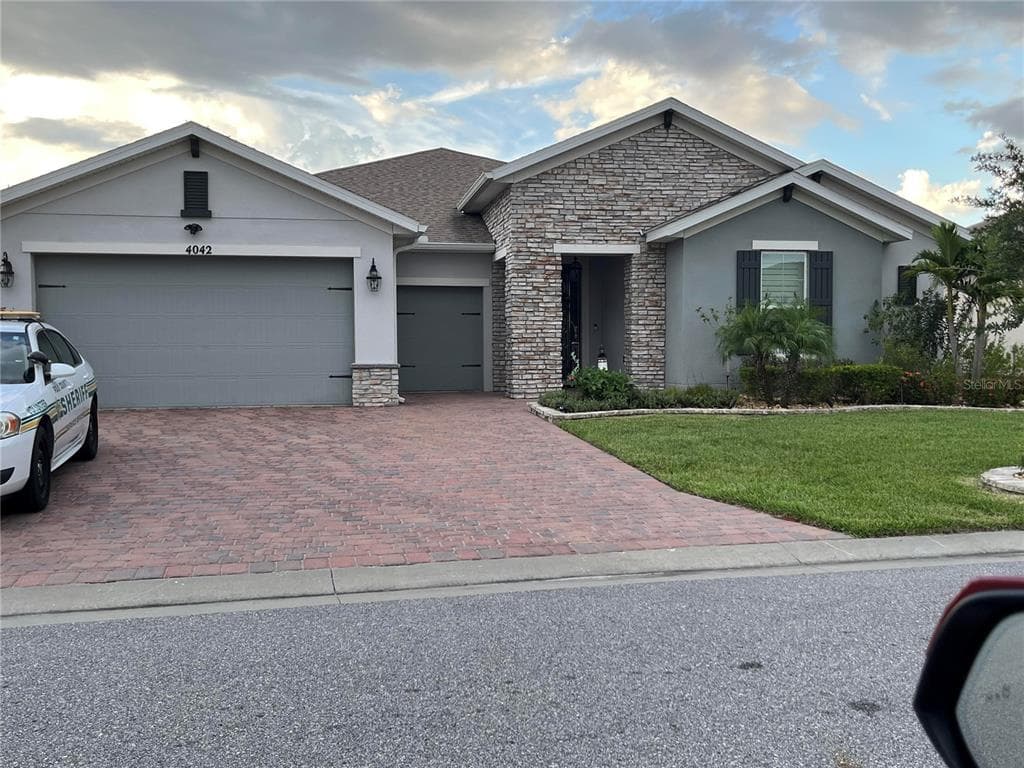 4042 VIA TOLEDO COURT POINCIANA, FL 34759