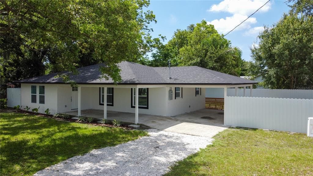 1207 W MADISON STREET PLANT CITY, FL 33563
