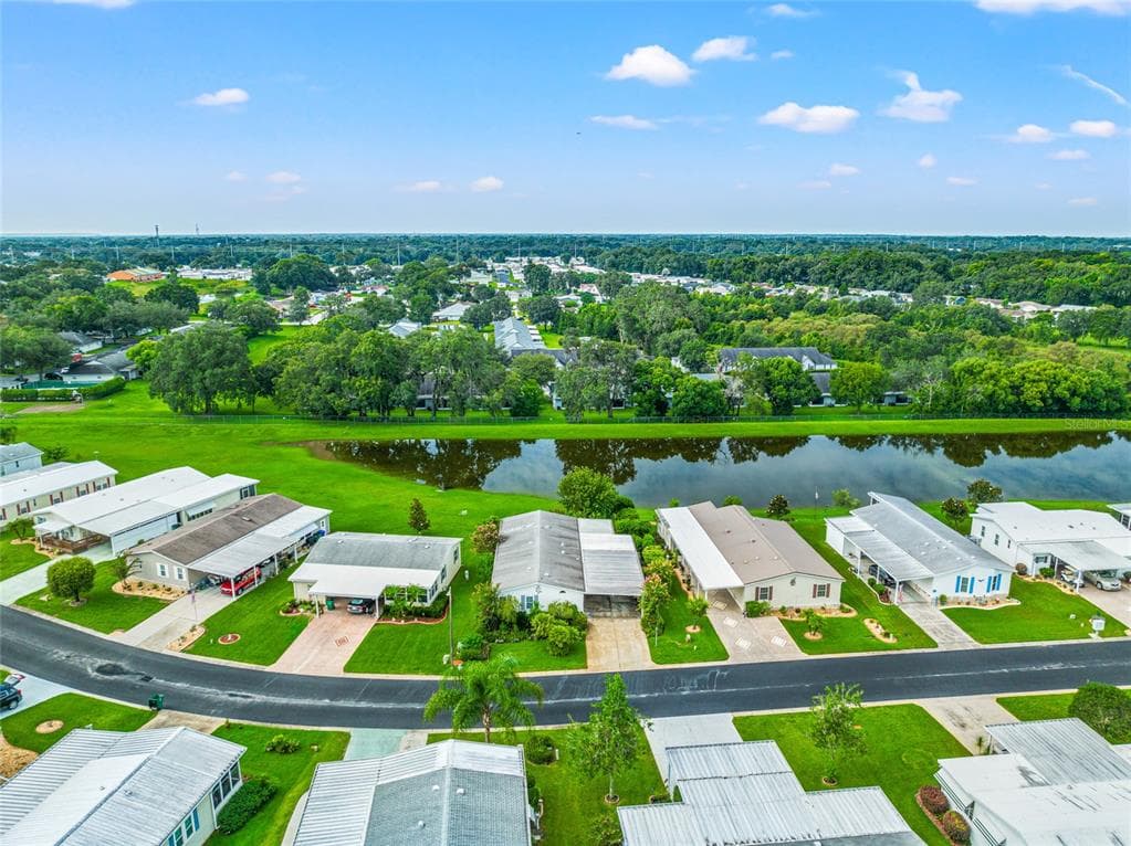 37542 NEUKOM AVENUE ZEPHYRHILLS, FL 33541