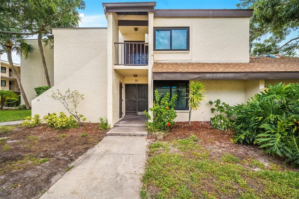 2207 BELLEAIR ROAD UNIT B21 CLEARWATER, FL 33764