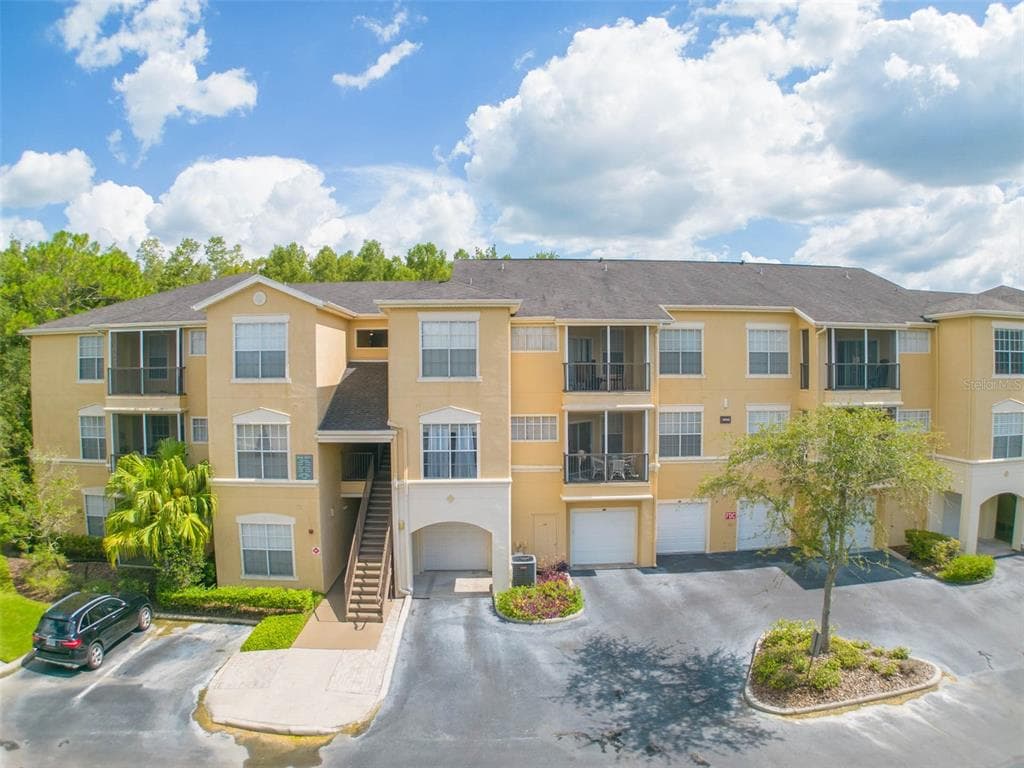 5125 PALM SPRINGS BOULEVARD UNIT 3202 TAMPA, FL 33647