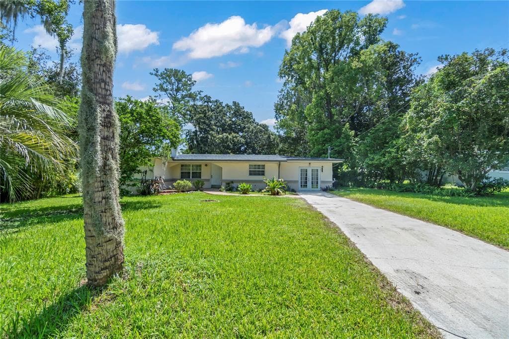 15 S MILDRED AVENUE BROOKSVILLE, FL 34601