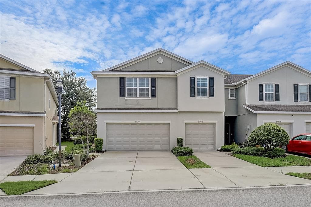 5044 WHITE SANDERLING COURT TAMPA, FL 33619