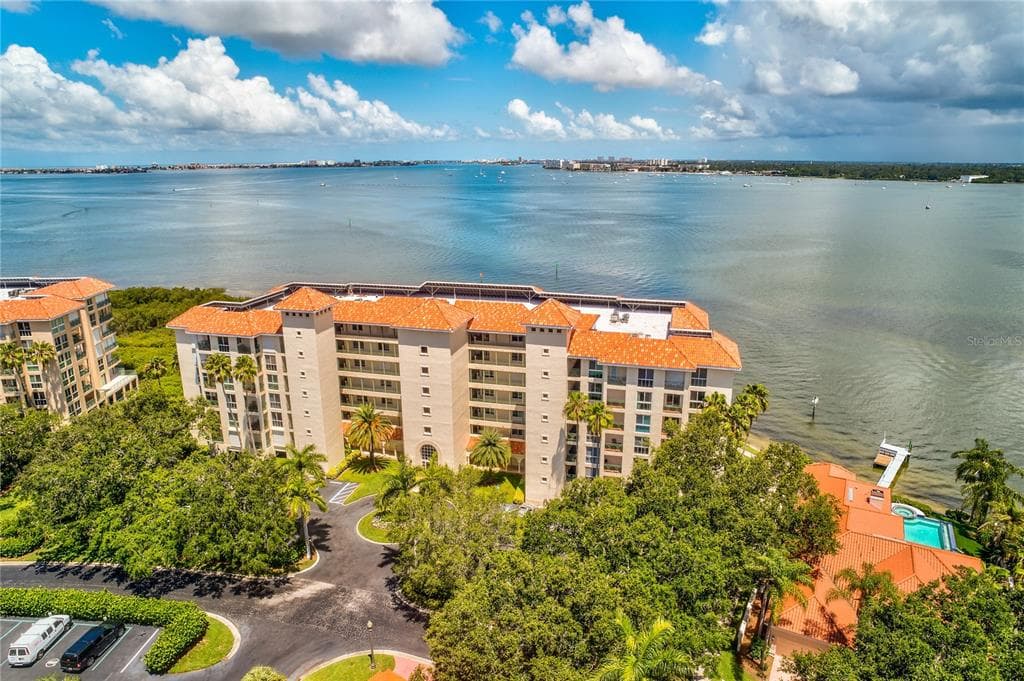 4717 DOLPHIN CAY LANE S UNIT 209 ST PETERSBURG, FL 33711