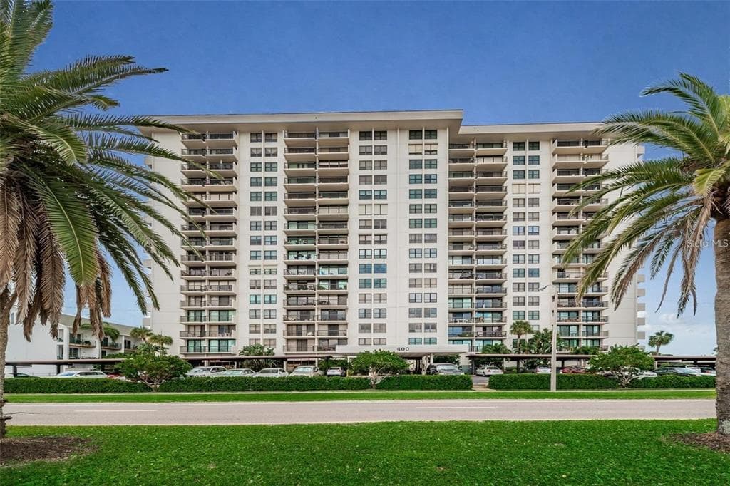400 ISLAND WAY UNIT 608 CLEARWATER, FL 33767