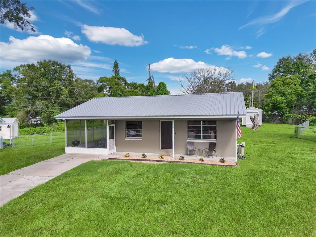 3961 FEATHER DRIVE LAKELAND, FL 33812