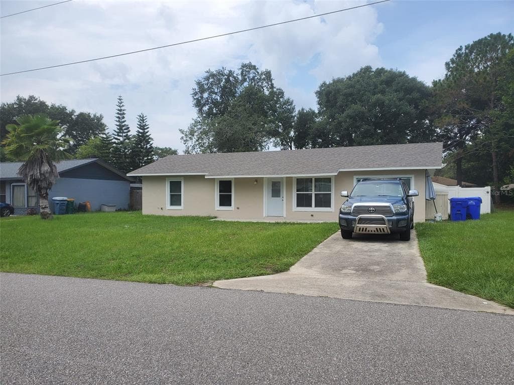 545 OAK DRIVE TAVARES, FL 32778