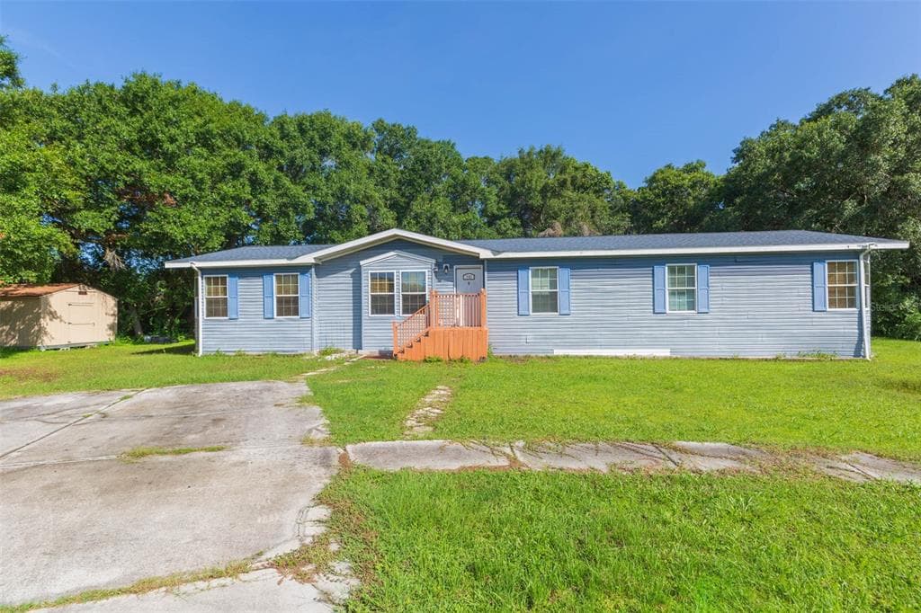 701 KLINGER COURT TAMPA, FL 33619