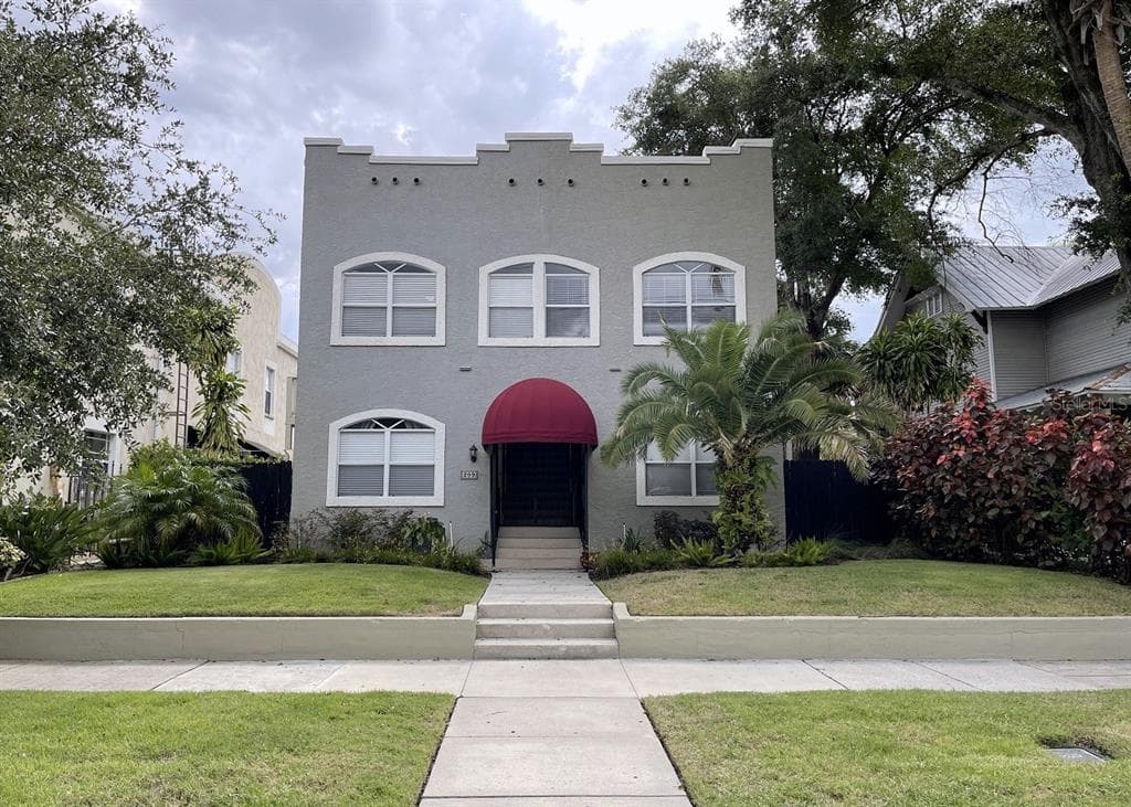 209 S WESTLAND UNIT B TAMPA, FL 33606