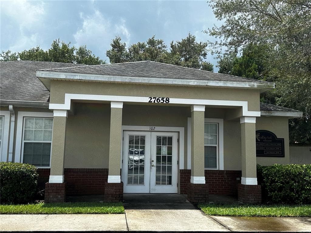 27658 CASHFORD CIRCLE UNIT 102 WESLEY CHAPEL, FL 33544