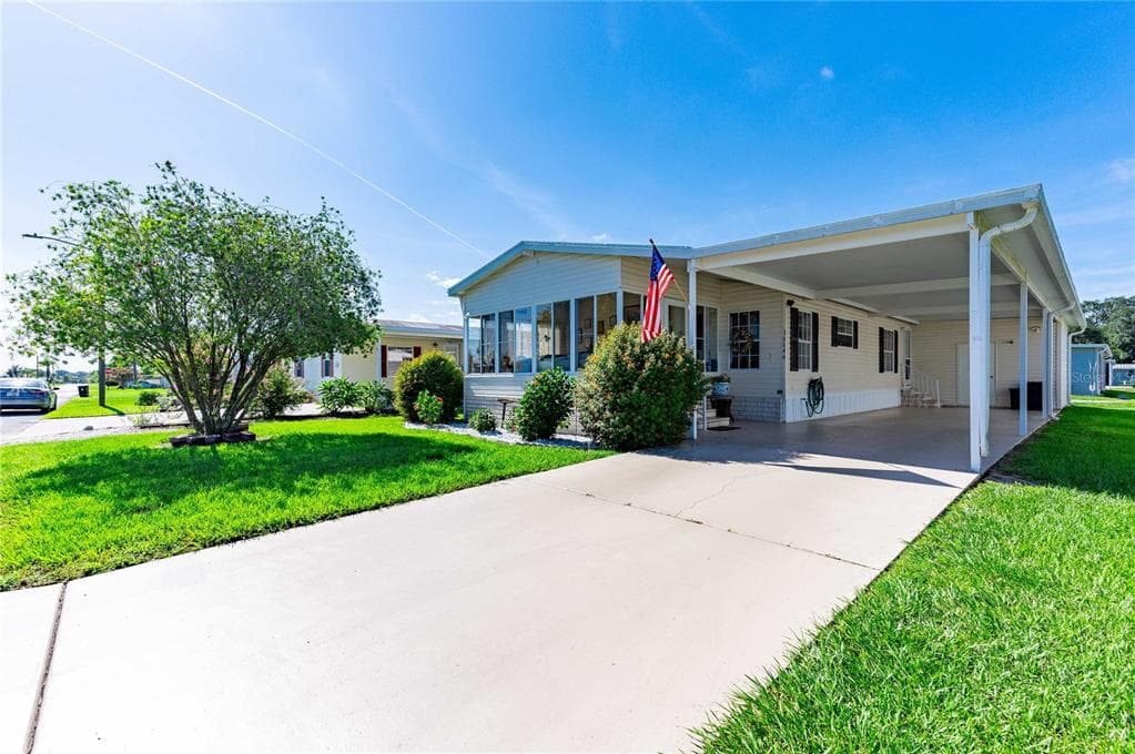 36646 GRACE AVENUE ZEPHYRHILLS, FL 33542