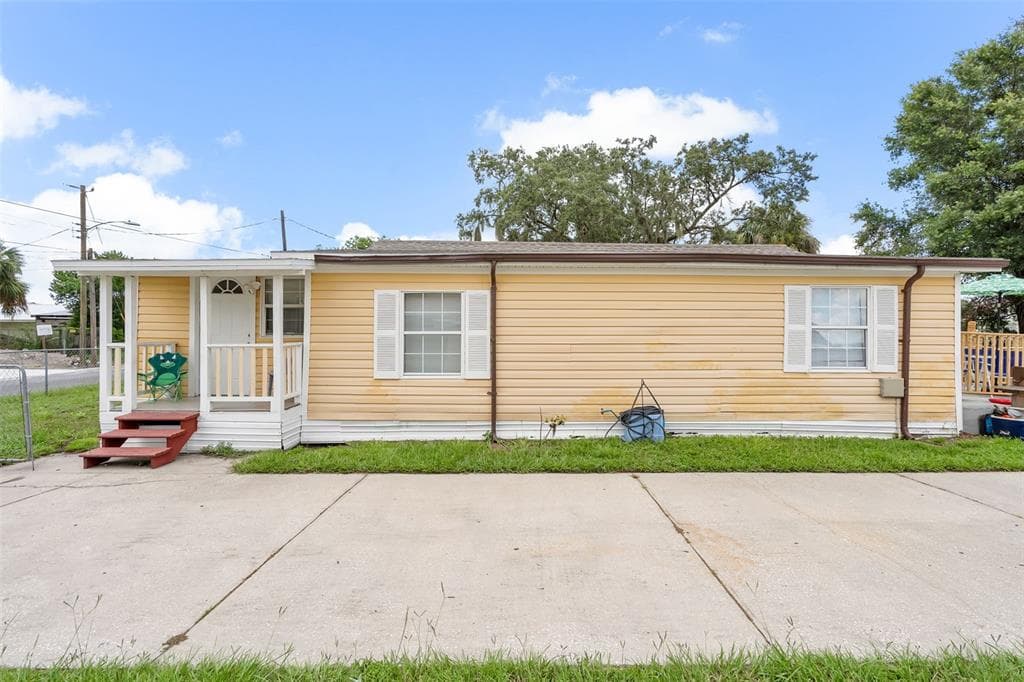 458 KANSAS AVENUE LAKELAND, FL 33815