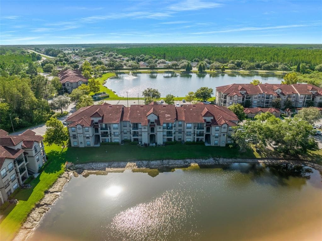 18101 PEREGRINES PERCH PLACE UNIT 4109 LUTZ, FL 33558
