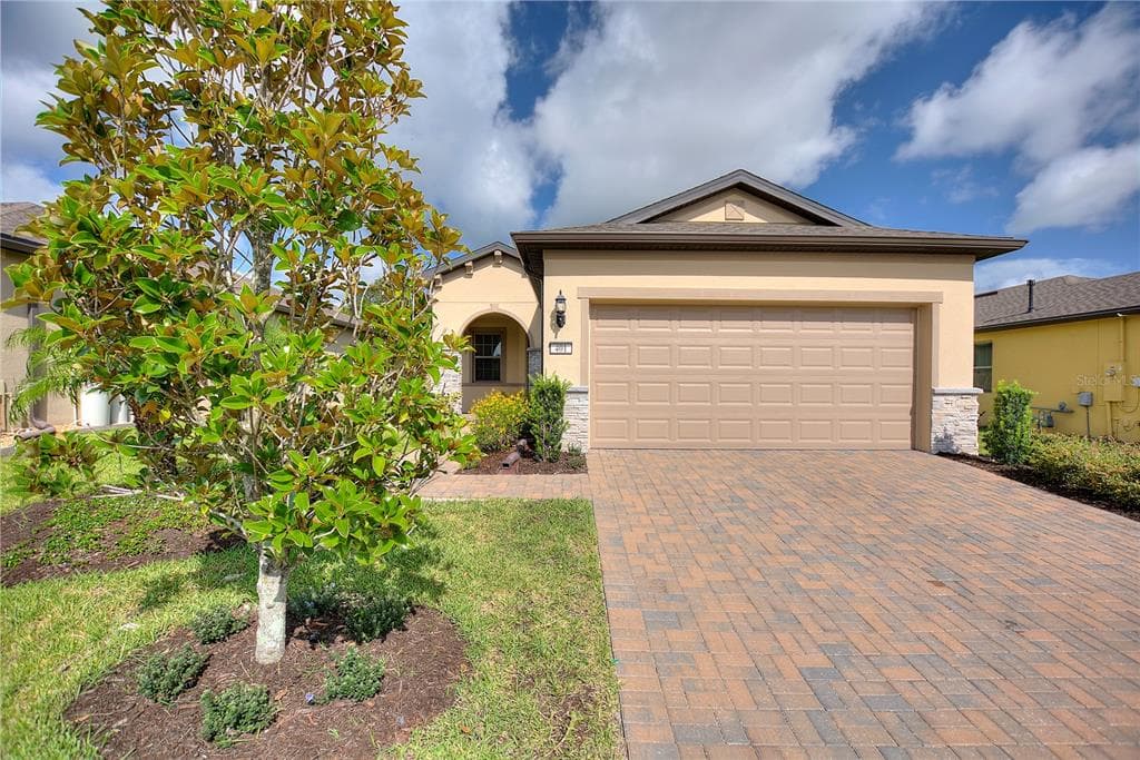 401 ALMANSA STREET DAVENPORT, FL 33837