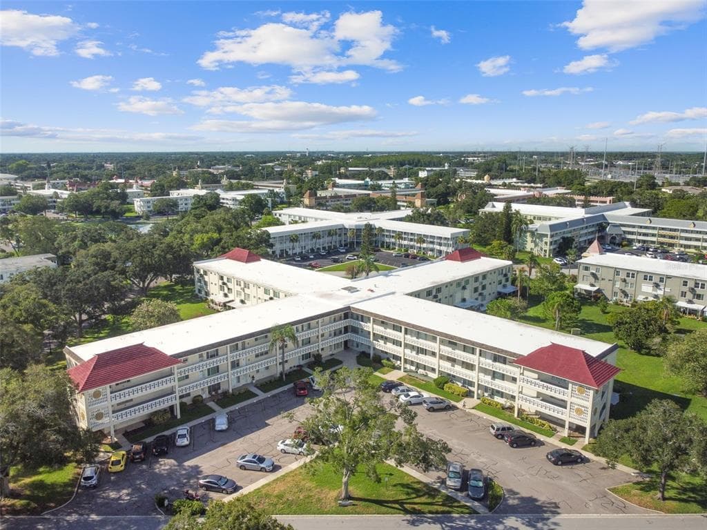 2452 BRAZILIA DRIVE UNIT 10 CLEARWATER, FL 33763