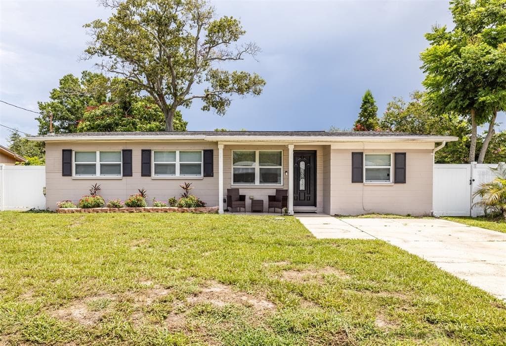 6208 S RICHARD AVENUE TAMPA, FL 33616