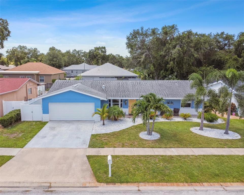 2937 163RD AVENUE N CLEARWATER, FL 33760