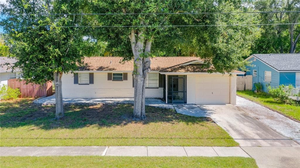 9153 86TH AVENUE N SEMINOLE, FL 33777