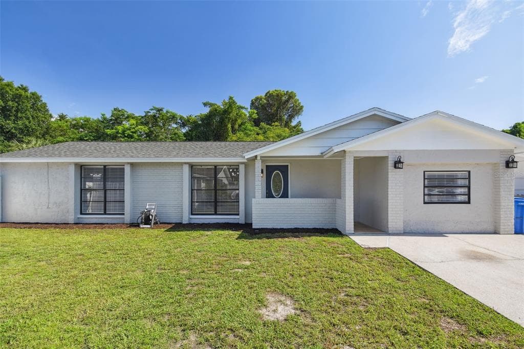 9710 SUNBURY COURT TAMPA, FL 33615