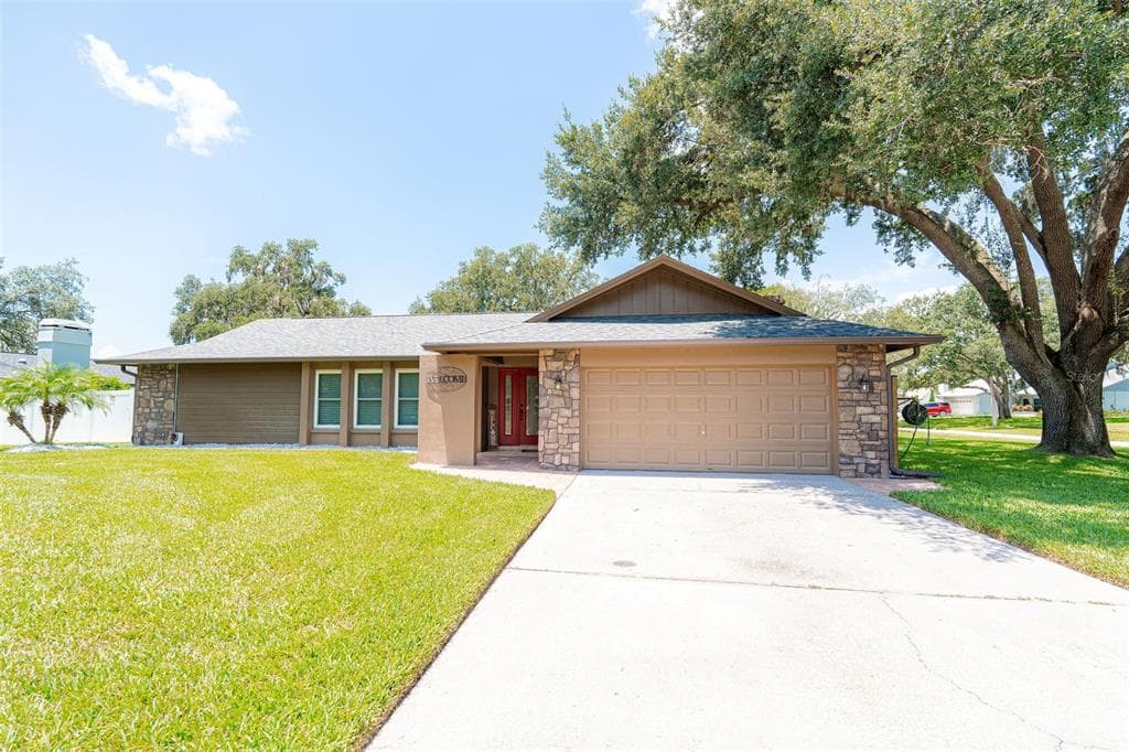 3001 WILTON LANE VALRICO, FL 33596