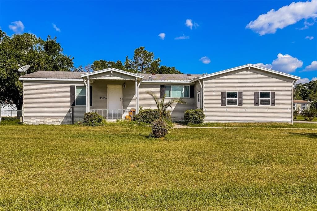 33839 CODDLE COURT WESLEY CHAPEL, FL 33543