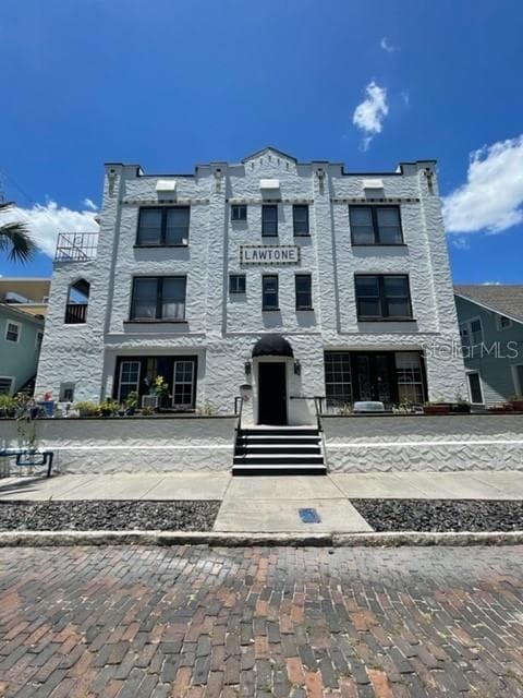 324 GROVE STREET N UNIT 103 ST PETERSBURG, FL 33701