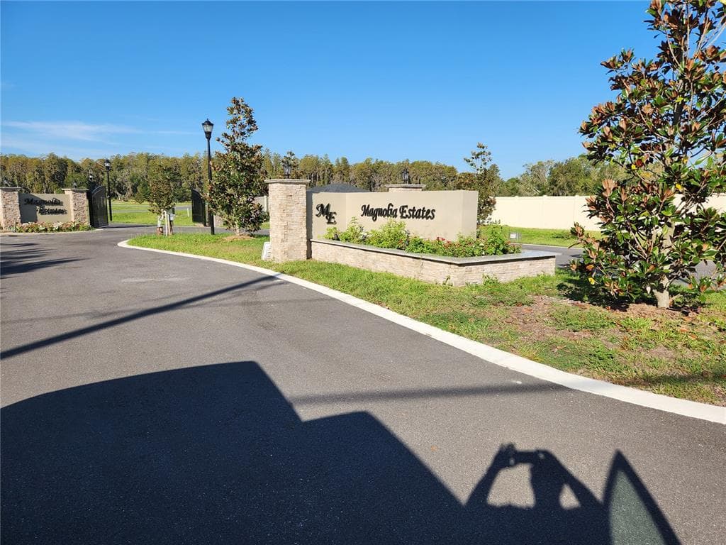 MAGNOLIA ACRES COURT LUTZ, FL 33549