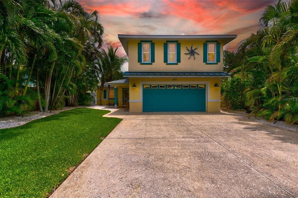 1907 BAY BOULEVARD