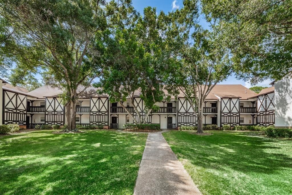 420 N BAYSHORE BOULEVARD UNIT 102 CLEARWATER, FL 33759