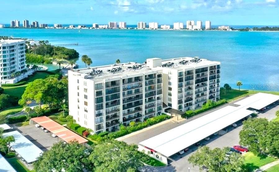 100 OAKMONT LANE UNIT 106 BELLEAIR, FL 33756