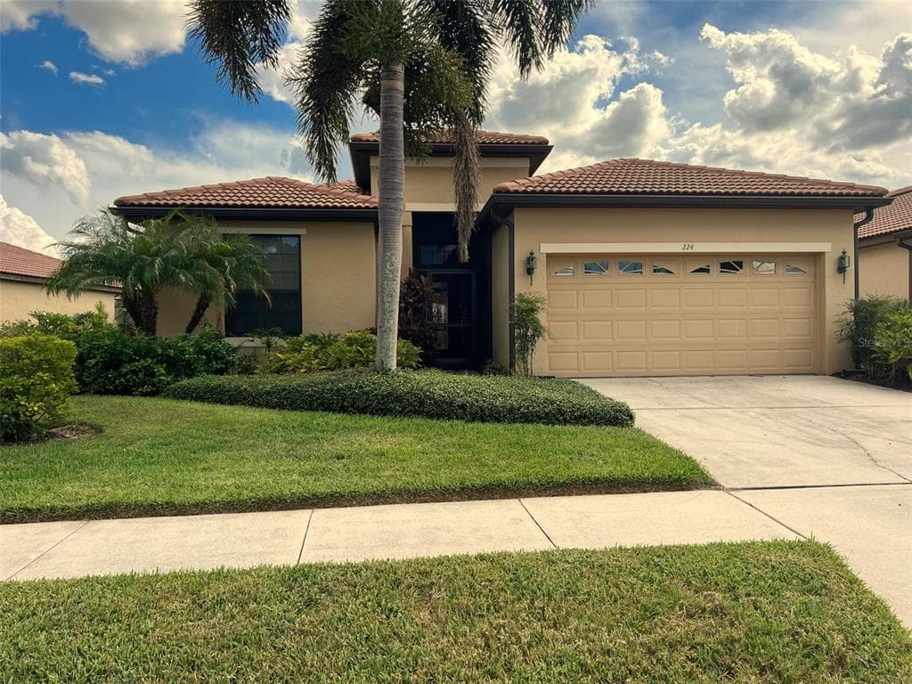 224 SILVER FALLS DRIVE APOLLO BEACH, FL 33572