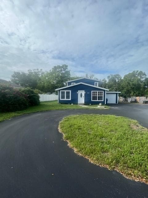 2478 DRYER AVENUE LARGO, FL 33770