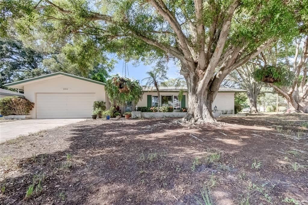 2034 KENMOORE DRIVE CLEARWATER, FL 33764